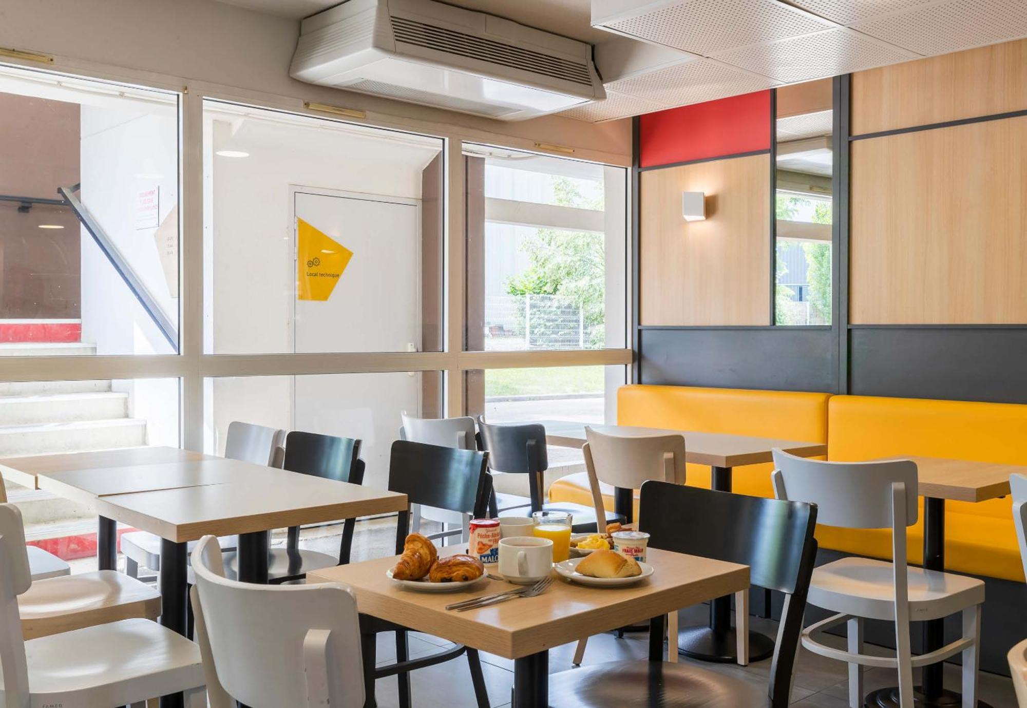 B&B Hotel Auxerre Bourgogne Monéteau Eksteriør bilde